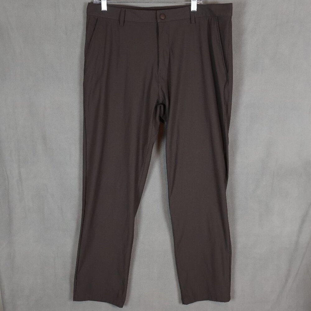 RHONE Men's Chino Pants in Brown
